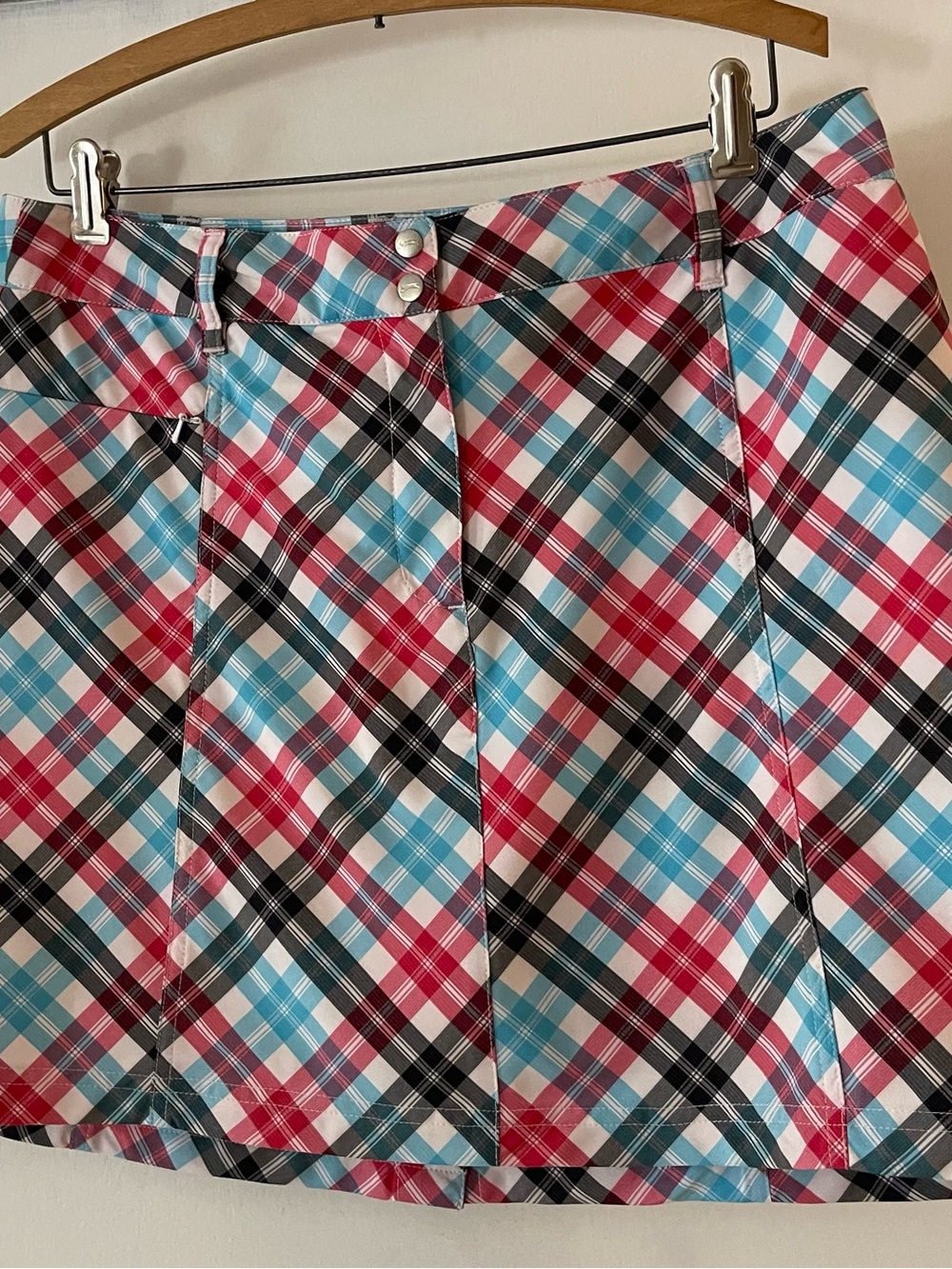 Women’s size 10 Slazenger tennis/golf skort